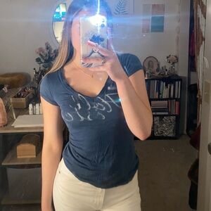 Vintage 2000’s Hollister top